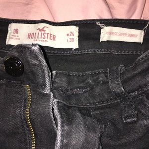 black Hollister pants